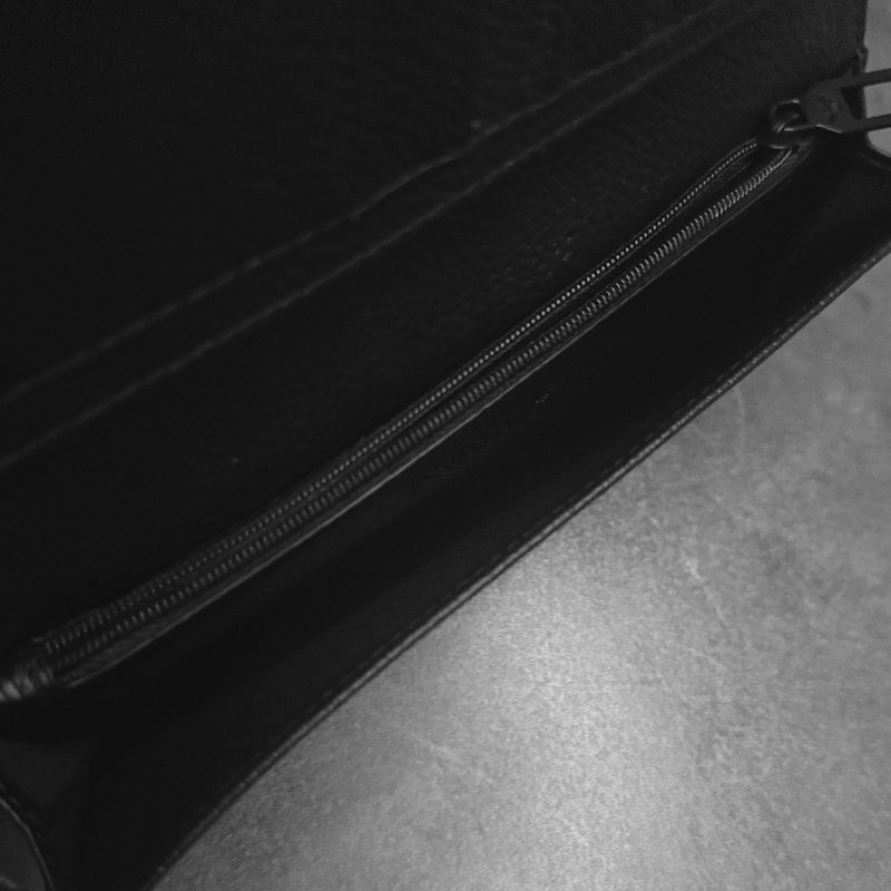 🛍️ 雙11年度最低價!今天不買會後悔!【EMPORIO ARMANI 阿曼尼】牛皮 滿版壓紋印花對開長夾-5