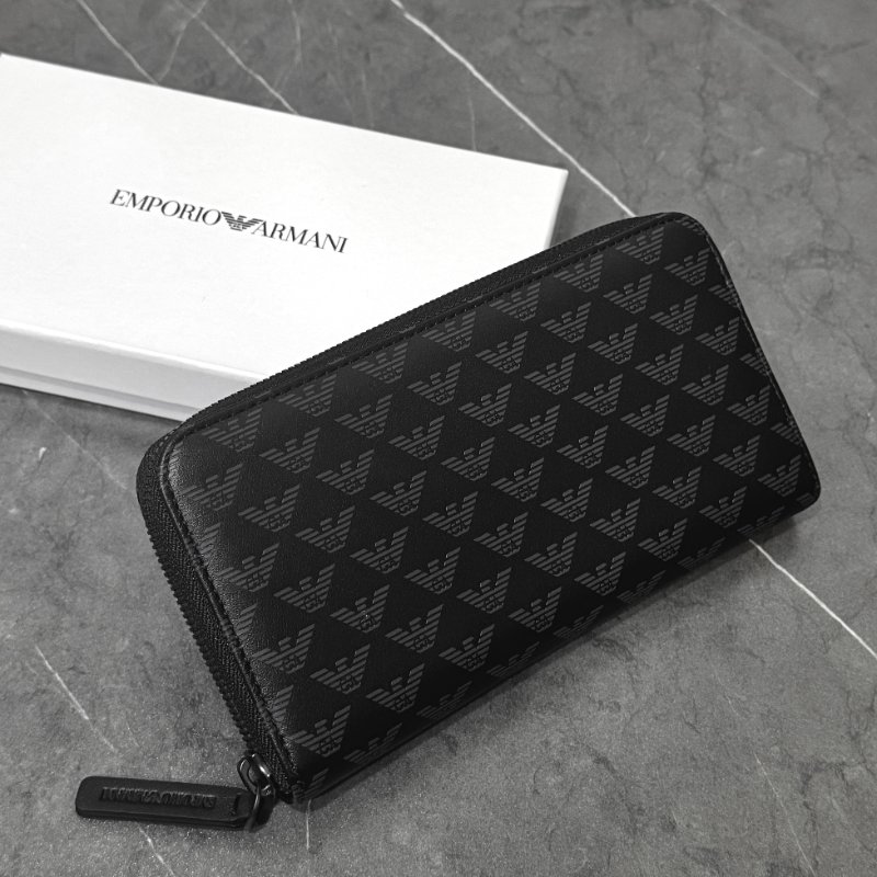 🛍️ 雙11年度最低價!今天不買會後悔!【EMPORIO ARMANI 阿曼尼】黑色滿版印花LOGO拉鍊長夾-1