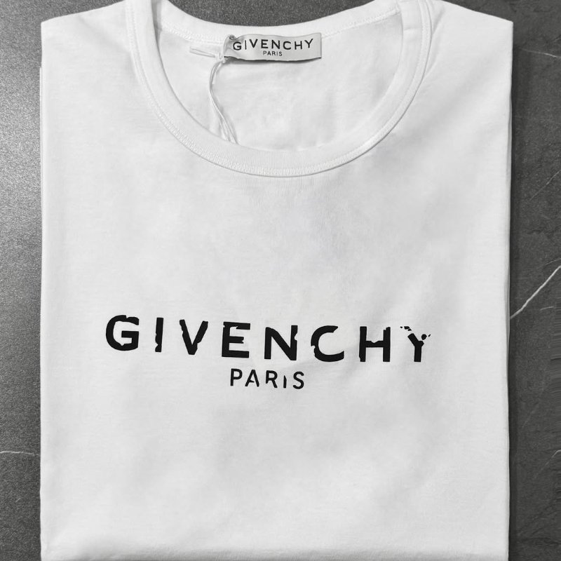 ✨ 雙11專屬・為生活加一點美好 ✨【GIVENCHY-紀梵希】 經典文字LOGO印花 T恤-1