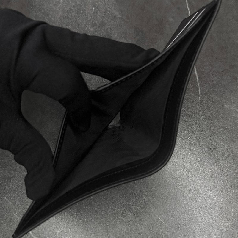 🛍️ 折扣已開啟，現在入手最划算！【GUCCI 古馳】GG Supreme 經典藍紅織帶對開8卡短夾-4