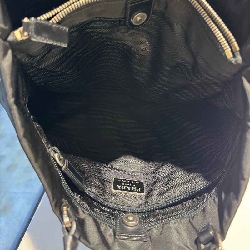 Prada 降落傘銀釦手提肩背包 (有保卡)-15