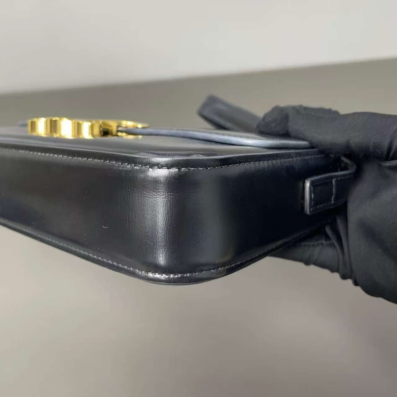 Celine Triomphe 黑金box 凱旋門腋下包 hobo-5