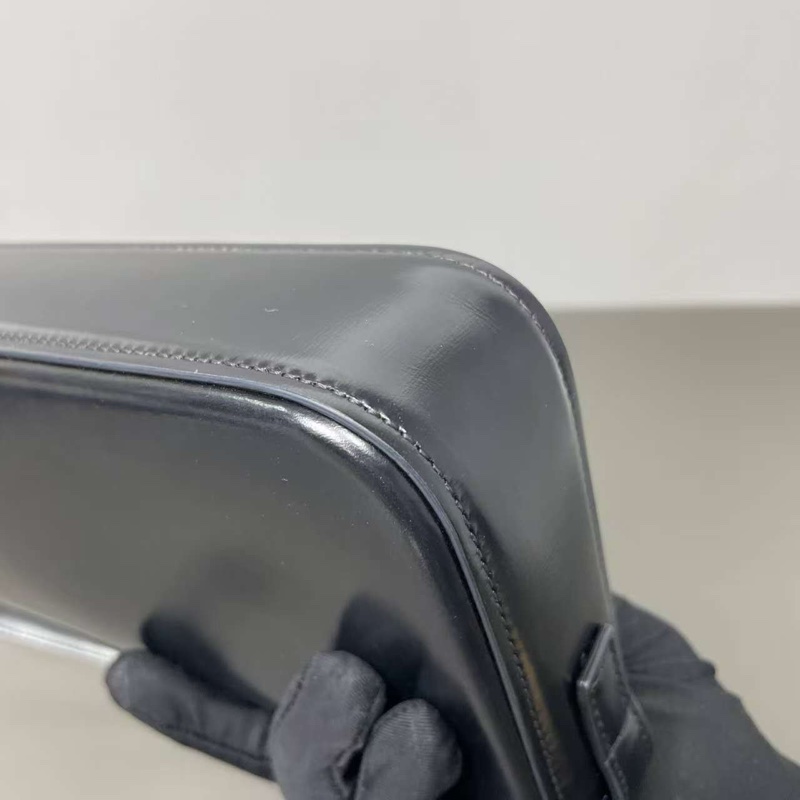 Celine Triomphe 黑金box 凱旋門腋下包 hobo-11