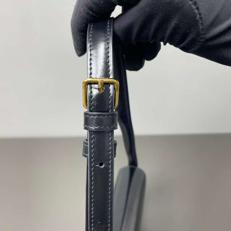 Celine Triomphe 黑金box 凱旋門腋下包 hobo-15