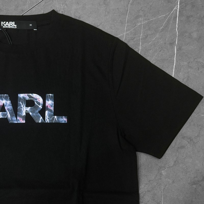 🎁 雙11選禮不煩惱,超值心意一次到【KARL LAGERFELD 卡爾老佛爺】紫色閃電立體LOGO T恤-3