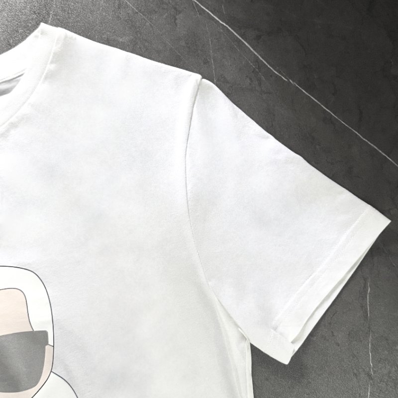 🎁雙11選禮不煩惱，超值心意一次到【KARL LAGERFELD 卡爾老佛爺】銀墨鏡老佛爺印花棉質T恤 白-4