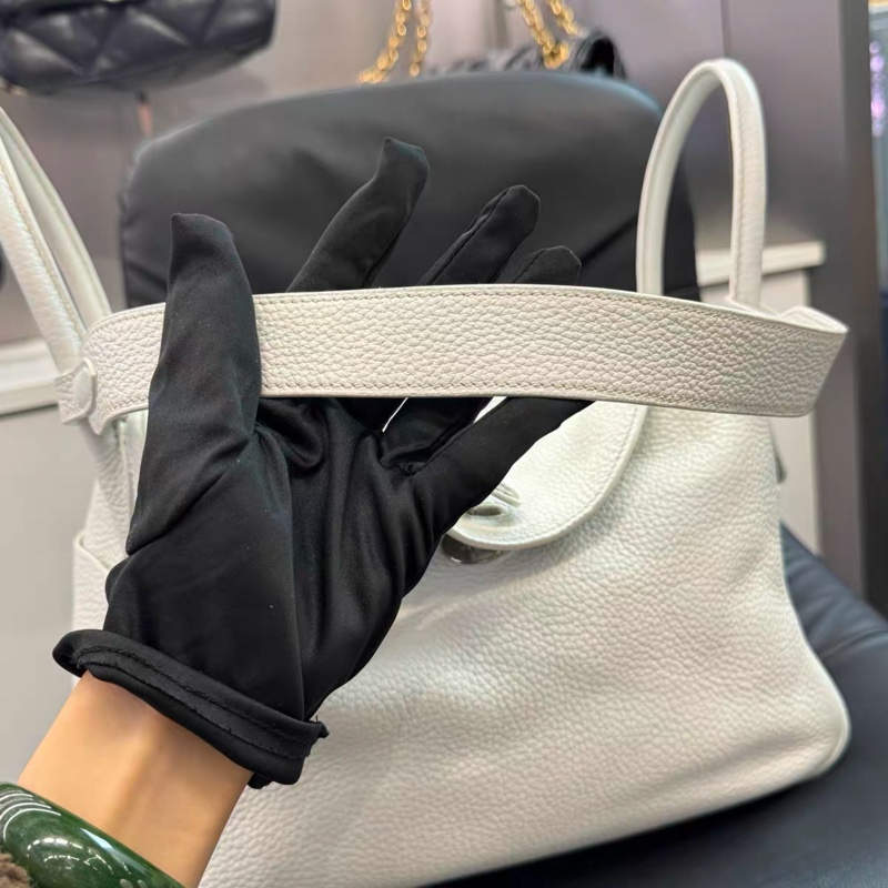 Hermes Lindy30單肩手提包 01純白 銀扣框O刻印 成色很好 鬆弛感滿滿-5