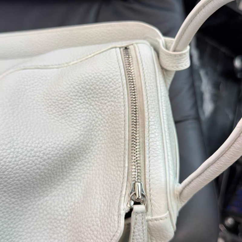 Hermes Lindy30單肩手提包 01純白 銀扣框O刻印 成色很好 鬆弛感滿滿-8