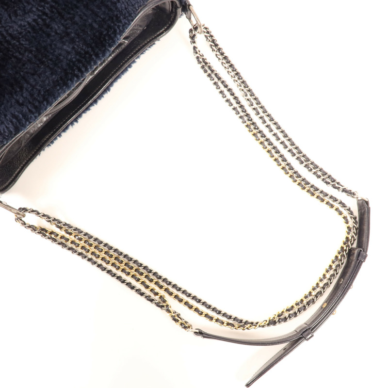 CHANEL 牛皮皮革/羊毛Gabrielle Medium鏈帶肩背袋-4