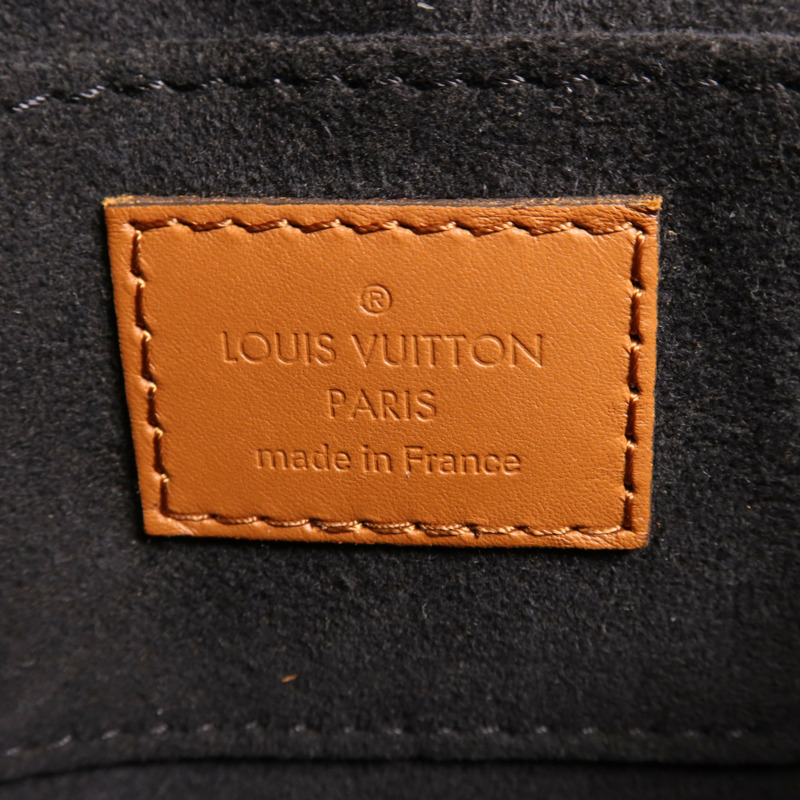 LOUIS VUITTON Monogram Reverse Mini Dauphine金扣肩背袋-10