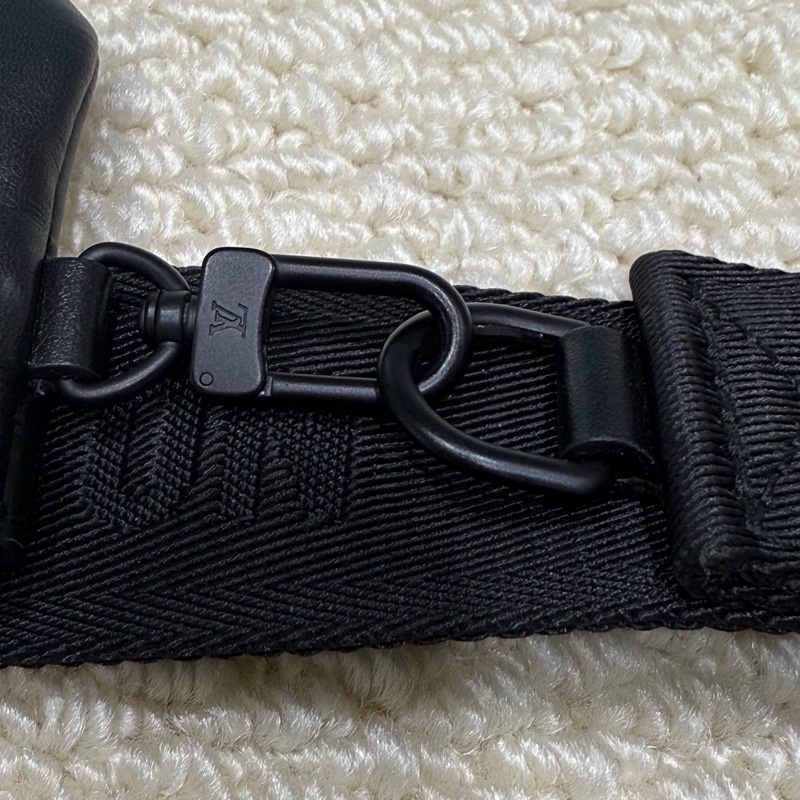 Louis Vuitton - 黑色牛皮壓紋DUO二合一郵差包-12