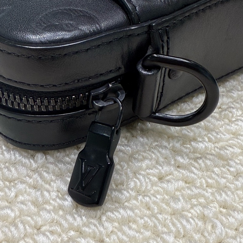 Louis Vuitton - 黑色牛皮壓紋DUO二合一郵差包-15