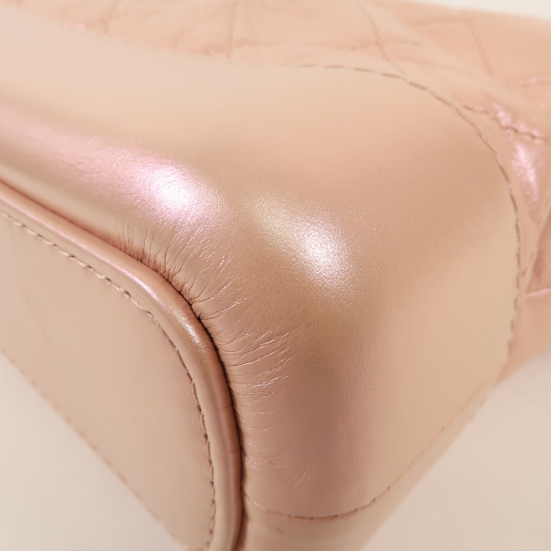 CHANEL 牛皮皮革Gabrielle Mini鏈帶肩背袋-9