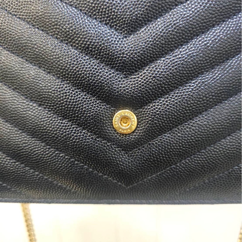 YSL 黑荔枝牛皮山型紋金釦信封下蓋WOC鏈包-7