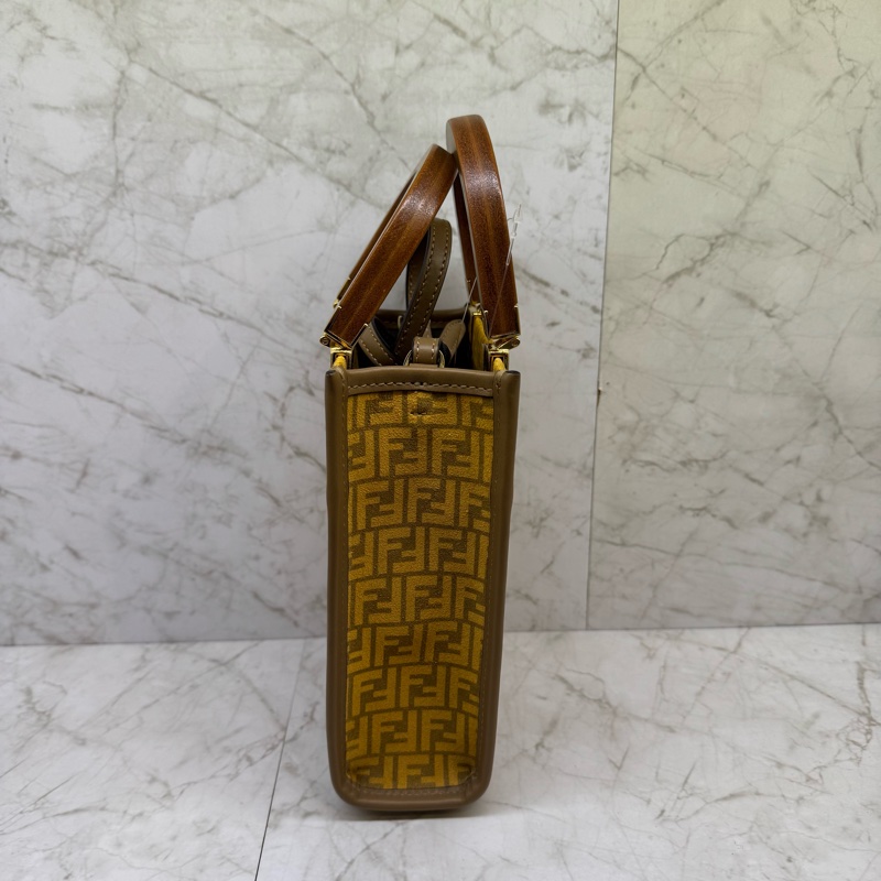 FENDI MINI SUNSHINE麂皮拚皮革手提斜背包-1