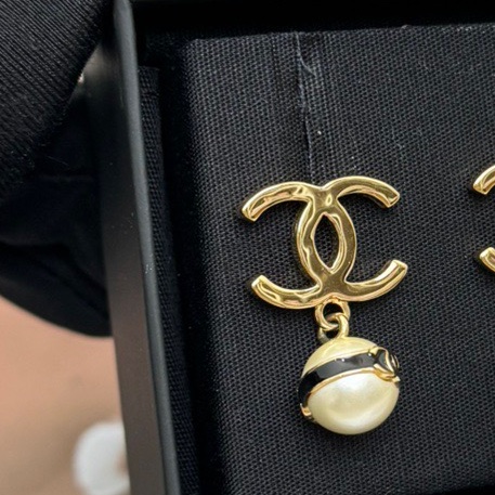 【近新閑置❤️】Chanel 24S珍珠豆 黑色琺瑯雙C 耳環-5