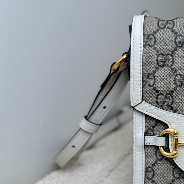 【近新閒置❤️】 Gucci Horsebit 1955 老花Logo 帆布拼皮 手機包 單肩斜挎包包-2