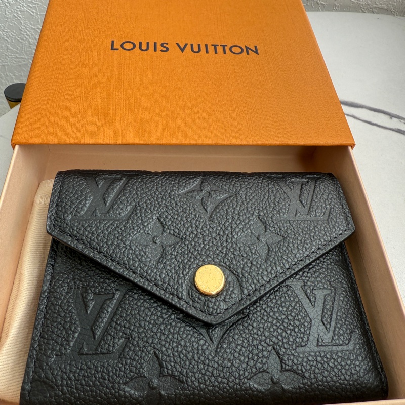 lv黑壓紋三折短夾 極新-0