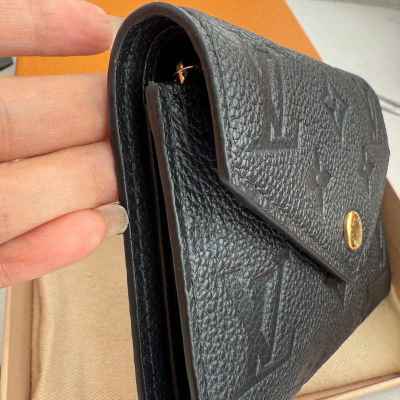 lv黑壓紋三折短夾 極新-1