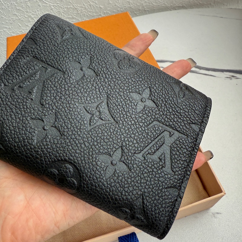 lv黑壓紋三折短夾 極新-4