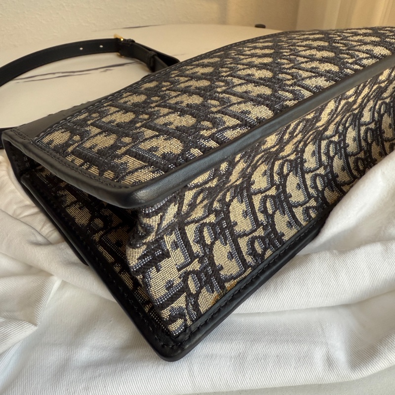 DIor 提花超美蒙田30 根本沒用-6