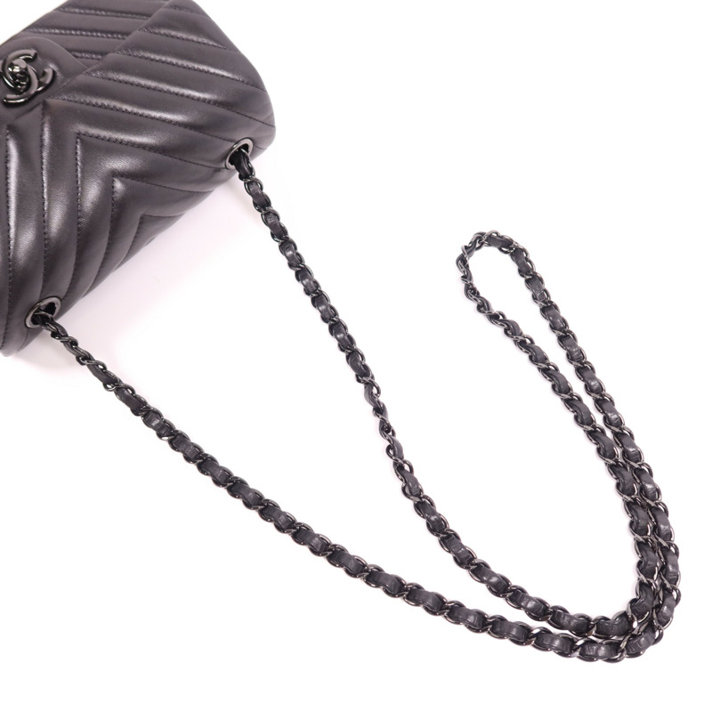 CHANEL 羊皮皮革Mini Classic 20肩背袋-8