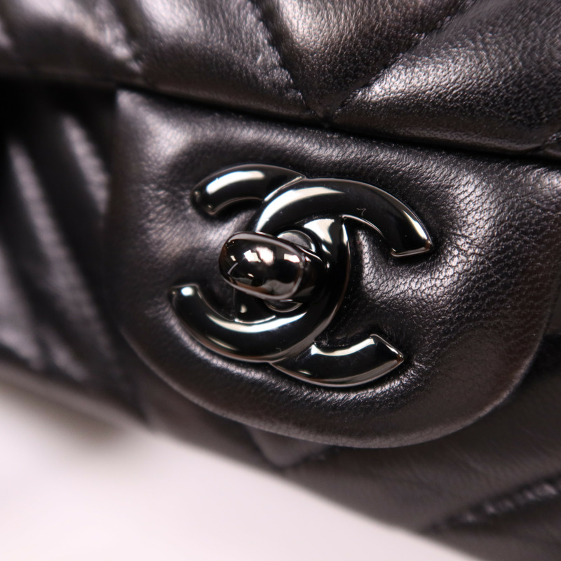 CHANEL 羊皮皮革Mini Classic 20肩背袋-9