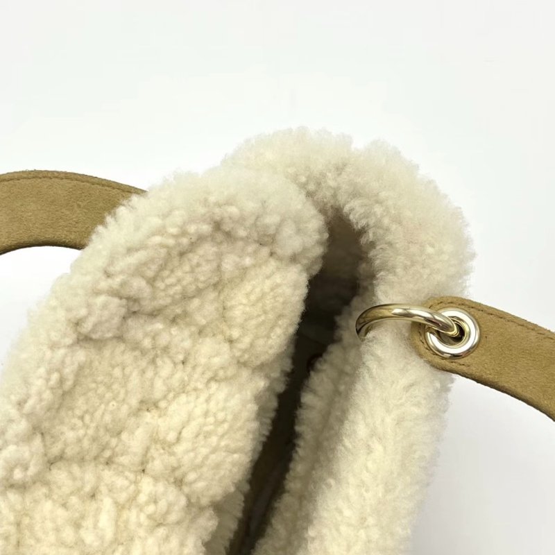 DIOR 棕色羊羔毛三格戴妃手提斜背包 18*15*9 99新配件塵袋-1