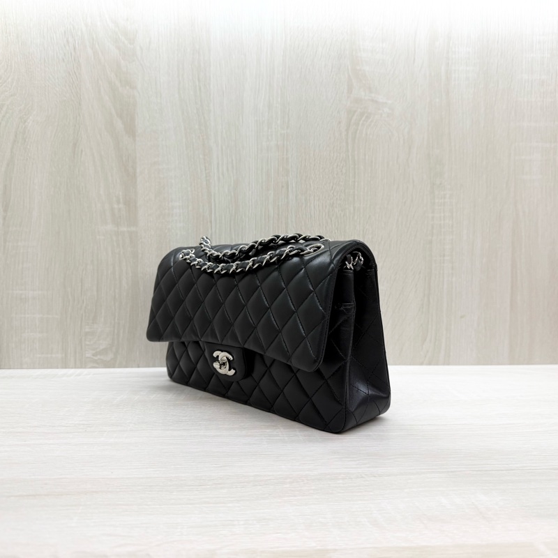 CHANEL口蓋包黑色銀釦羊皮COCO25/A01112-2