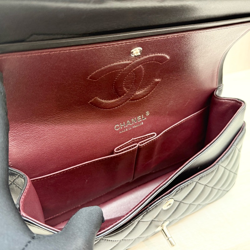 CHANEL口蓋包黑色銀釦羊皮COCO25/A01112-9