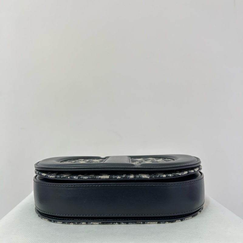 DIOR緹花布豬鼻子掀蓋斜背包-4