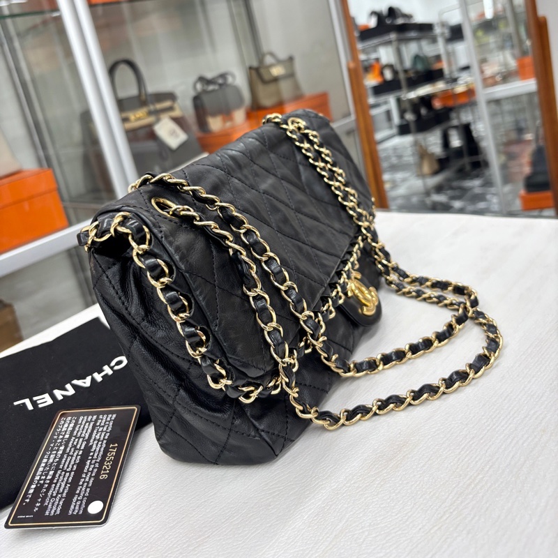Chanel 黑金牛皮 滾邊翻蓋鏈條包 尺寸約29*17 鐳射17開 附件卡、塵袋。-2