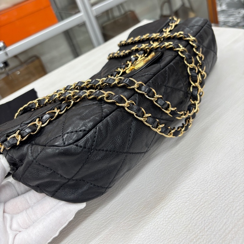 Chanel 黑金牛皮 滾邊翻蓋鏈條包 尺寸約29*17 鐳射17開 附件卡、塵袋。-5