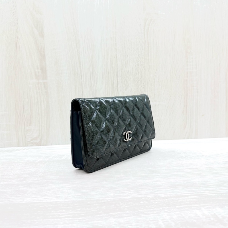 CHANEL深綠色漆皮霧銀鍊季節款WOC-3