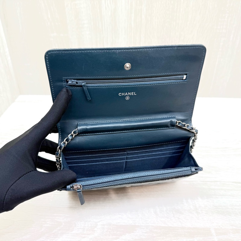 CHANEL深綠色漆皮霧銀鍊季節款WOC-6