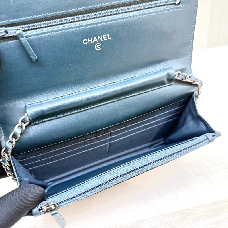 CHANEL深綠色漆皮霧銀鍊季節款WOC-7