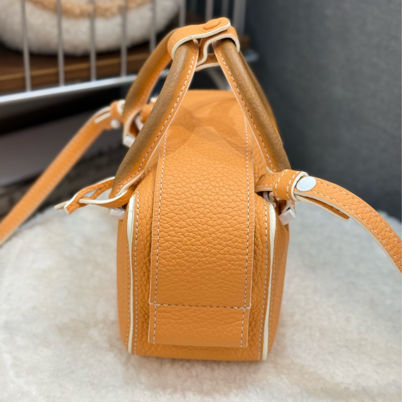 Delvaux 德爾沃 Cool box nano-2