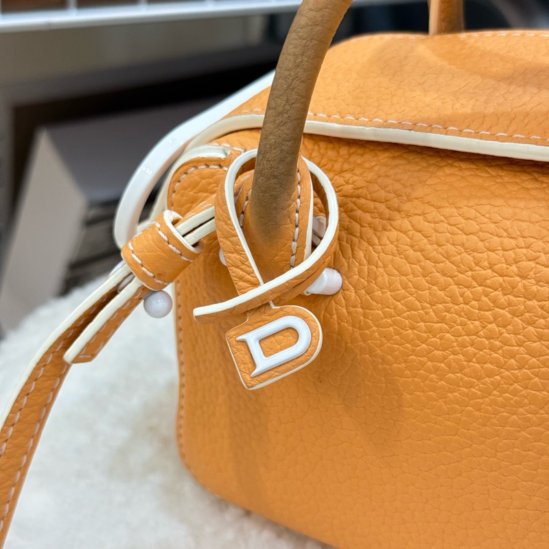 Delvaux 德爾沃 Cool box nano-16