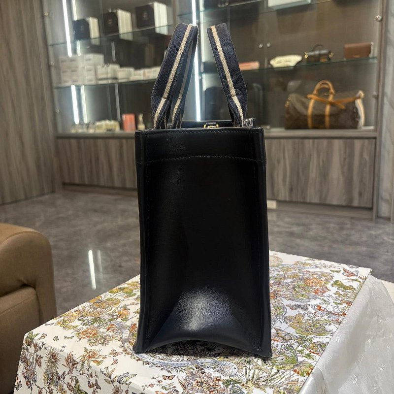 *SHIHNA名牌精品* Dior Book Tote 藍色老花刺繡小型托特包-3