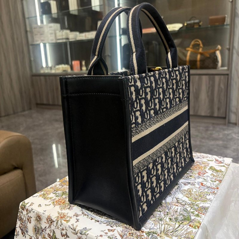 *SHIHNA名牌精品* Dior Book Tote 藍色老花刺繡小型托特包-4
