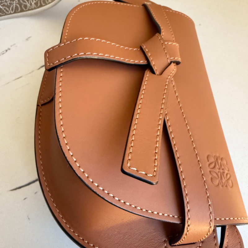 gate Loewe 這麼新 mini 我最便宜 斜背包-8
