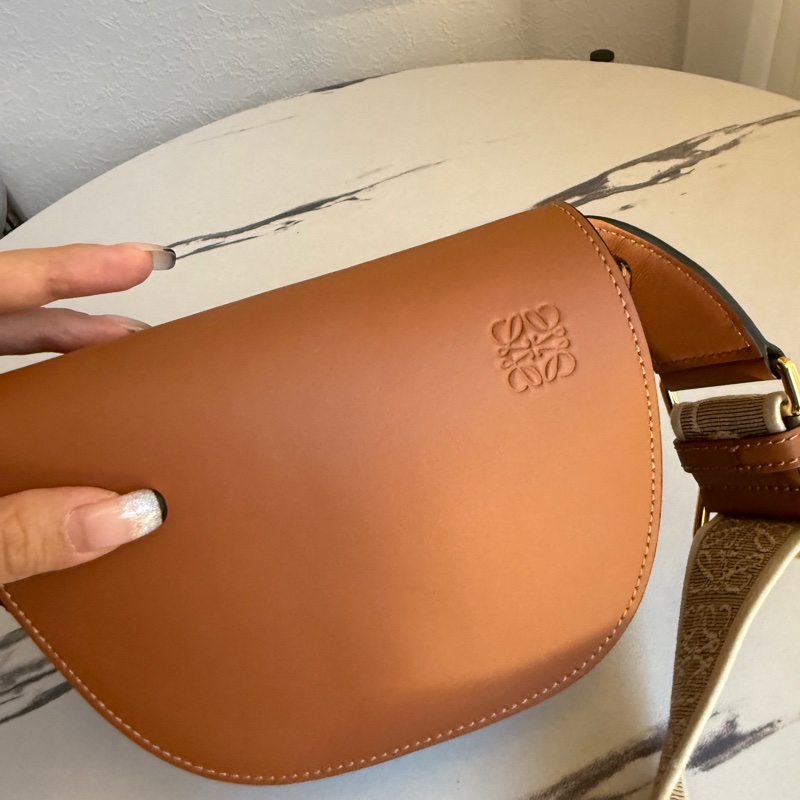 gate Loewe 這麼新 mini 我最便宜 斜背包-14