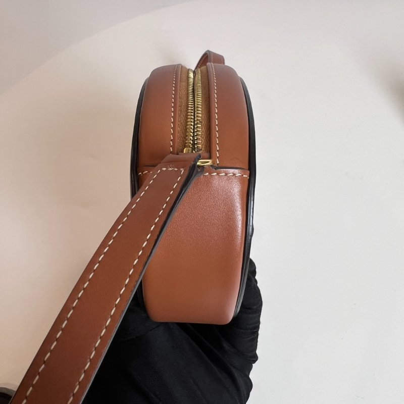 全新品 CELINE 焦糖色月餅包 小號-2