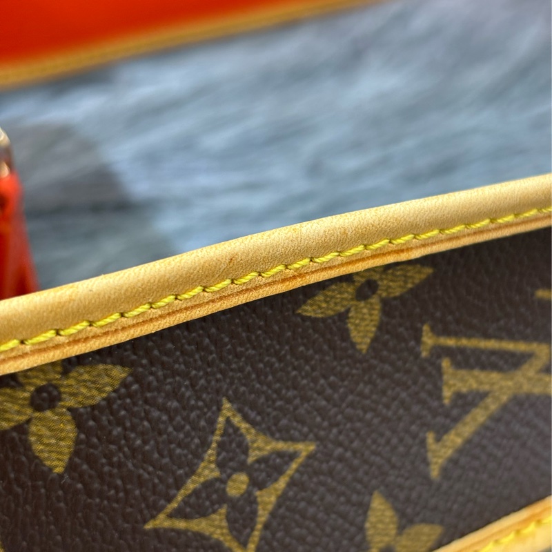 LV 橘 原花 洞洞 包 肩背包 手提包 M95177 方塊包 晚宴包 鎖頭包 拉鍊包-32