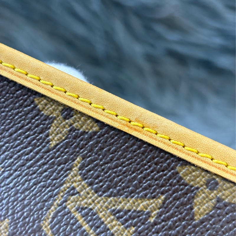 LV 橘 原花 洞洞 包 肩背包 手提包 M95177 方塊包 晚宴包 鎖頭包 拉鍊包-33