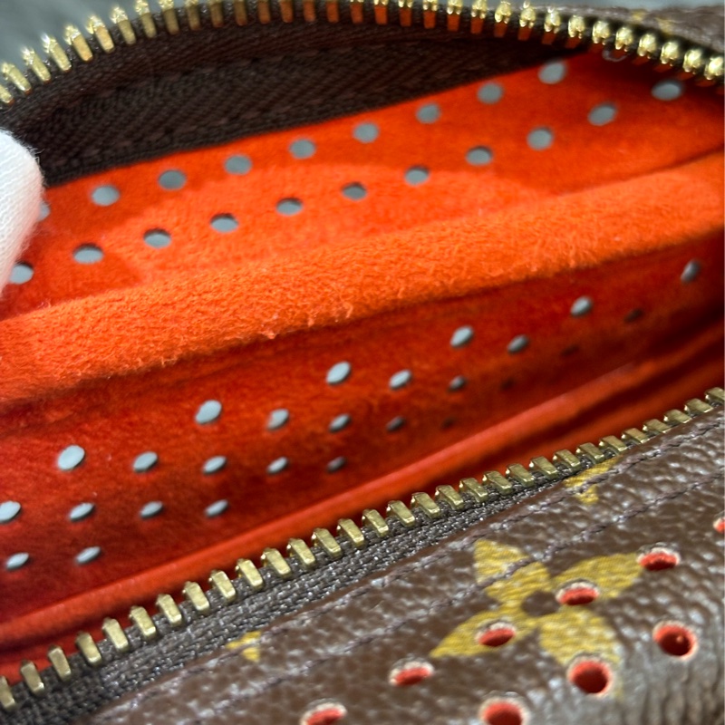 LV 橘 原花 洞洞 包 肩背包 手提包 M95177 方塊包 晚宴包 鎖頭包 拉鍊包-44