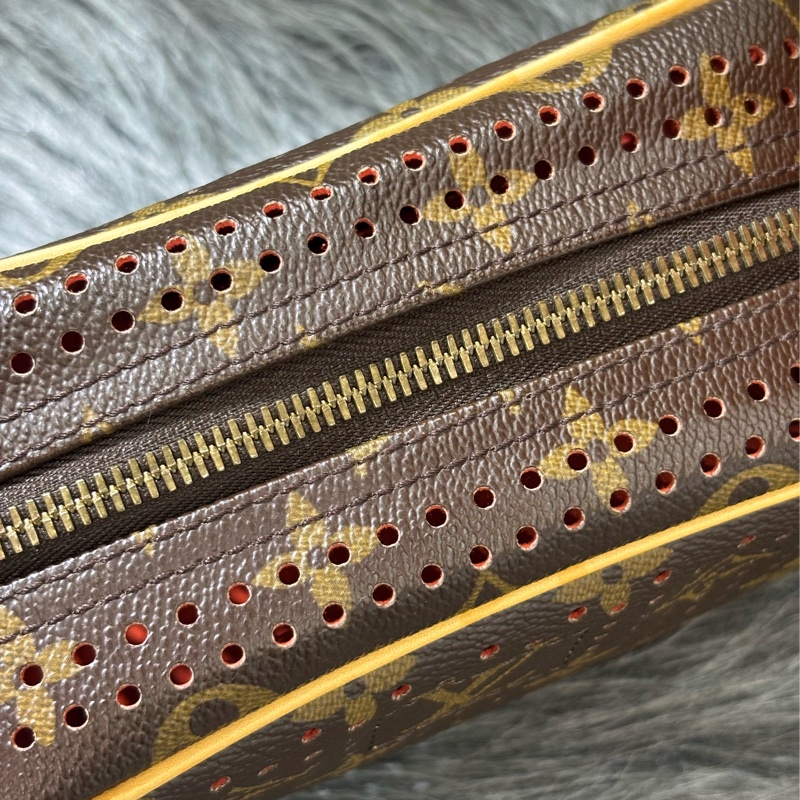 LV 橘 原花 洞洞 包 肩背包 手提包 M95177 方塊包 晚宴包 鎖頭包 拉鍊包-49