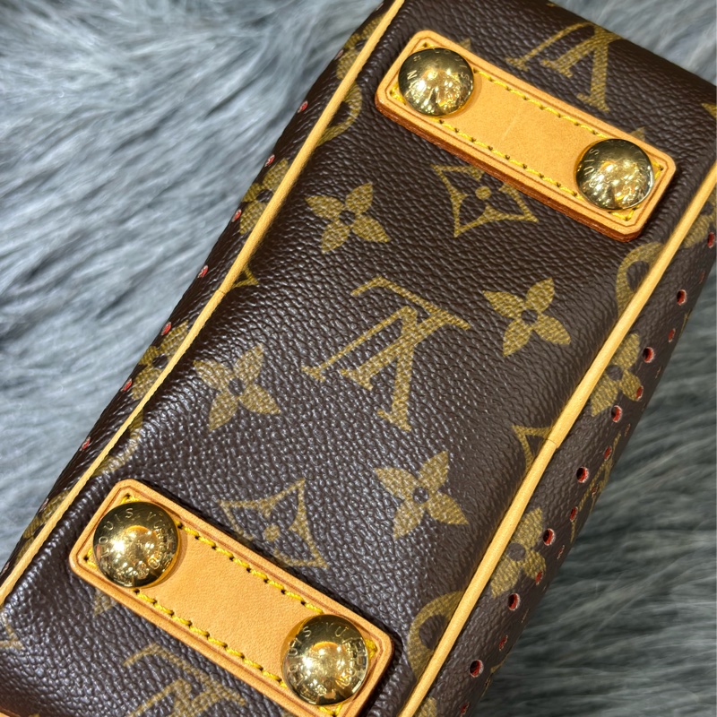 LV 橘 原花 洞洞 包 肩背包 手提包 M95177 方塊包 晚宴包 鎖頭包 拉鍊包-52