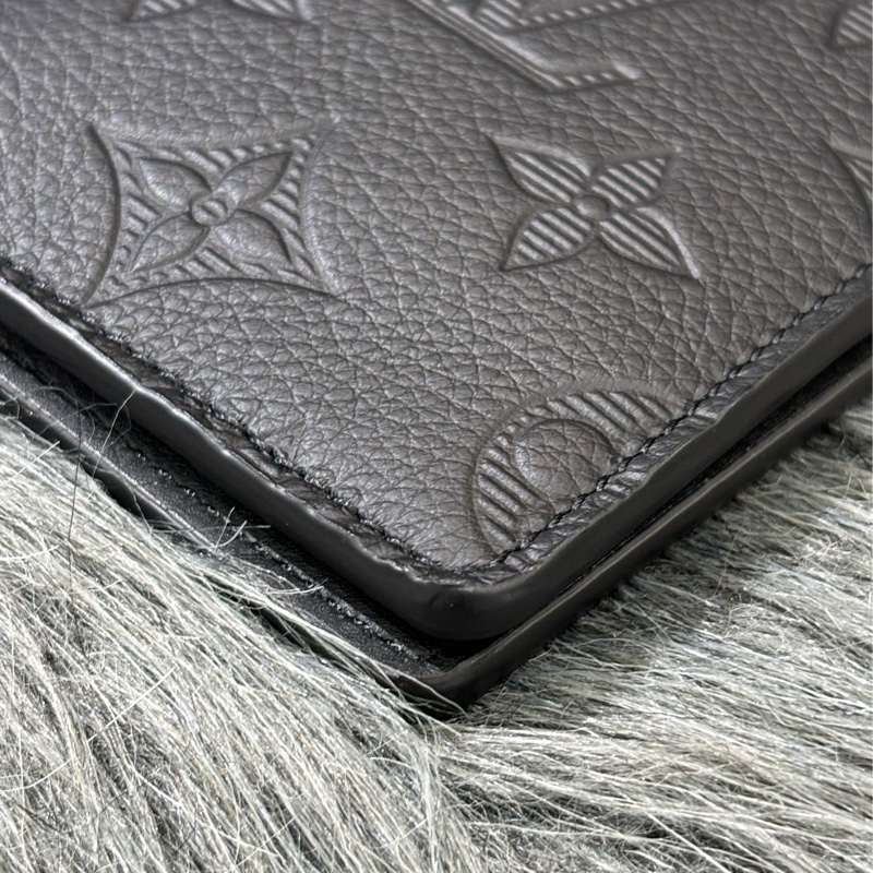 LV M62899 黑色原花老花字紋牛皮 萬用錢包信用卡夾證件套悠遊卡夾名片夾名片包-9