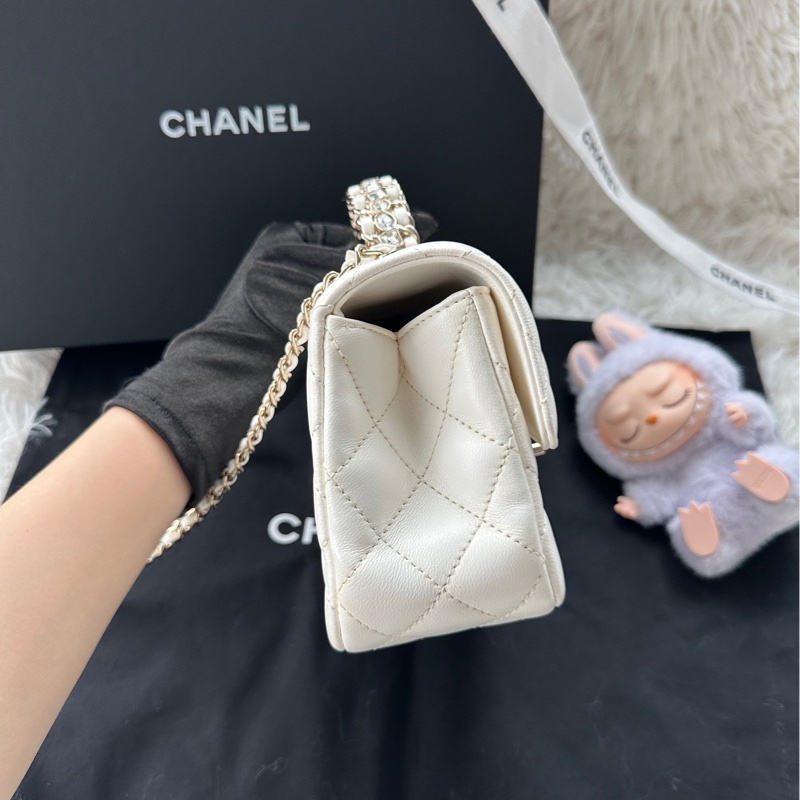 【❤️ 配件:原票大全套】Chanel 23A 水鑽手柄 cf mini 白金 白色 金扣 手提 單肩 斜挎-2